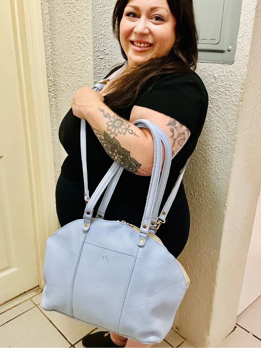 Portland Leather Large Bellrose Tote Ice Blue Leather Crossbody Bag